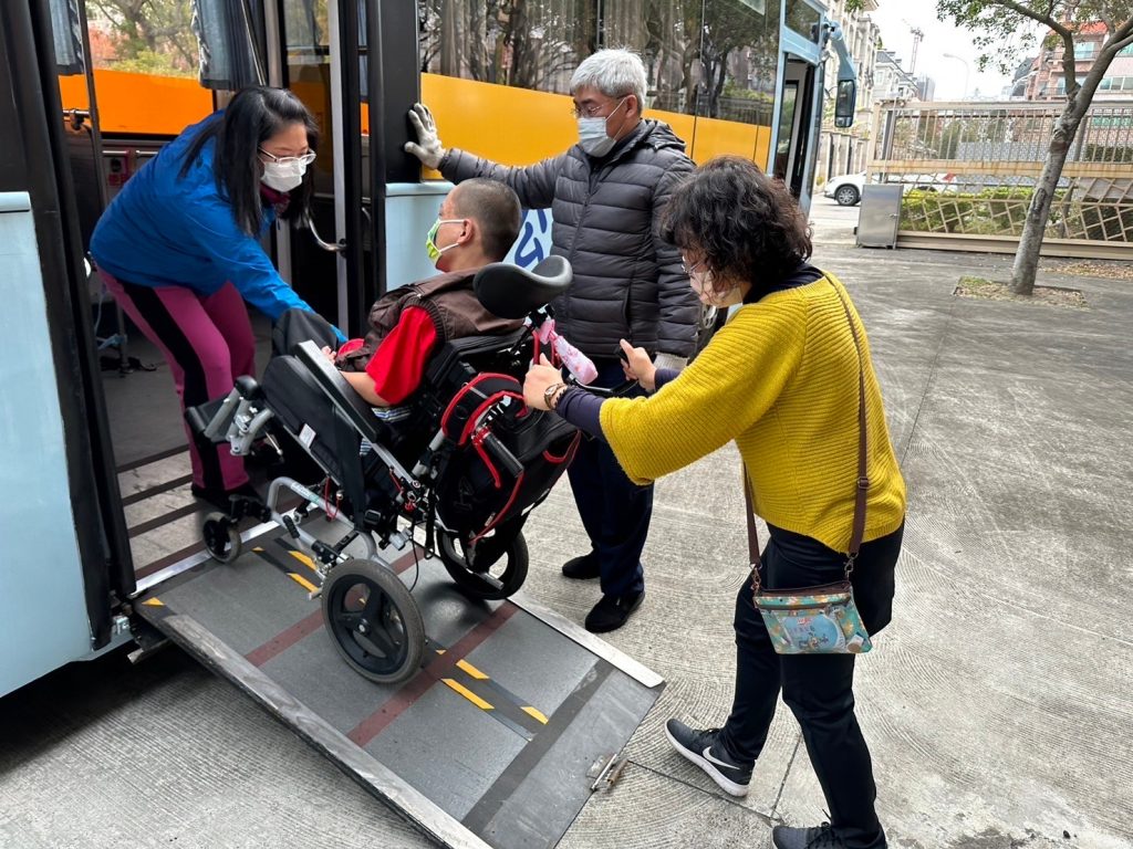 台中市政府調高特教學校特教助理員薪資。（記者徐義雄攝）